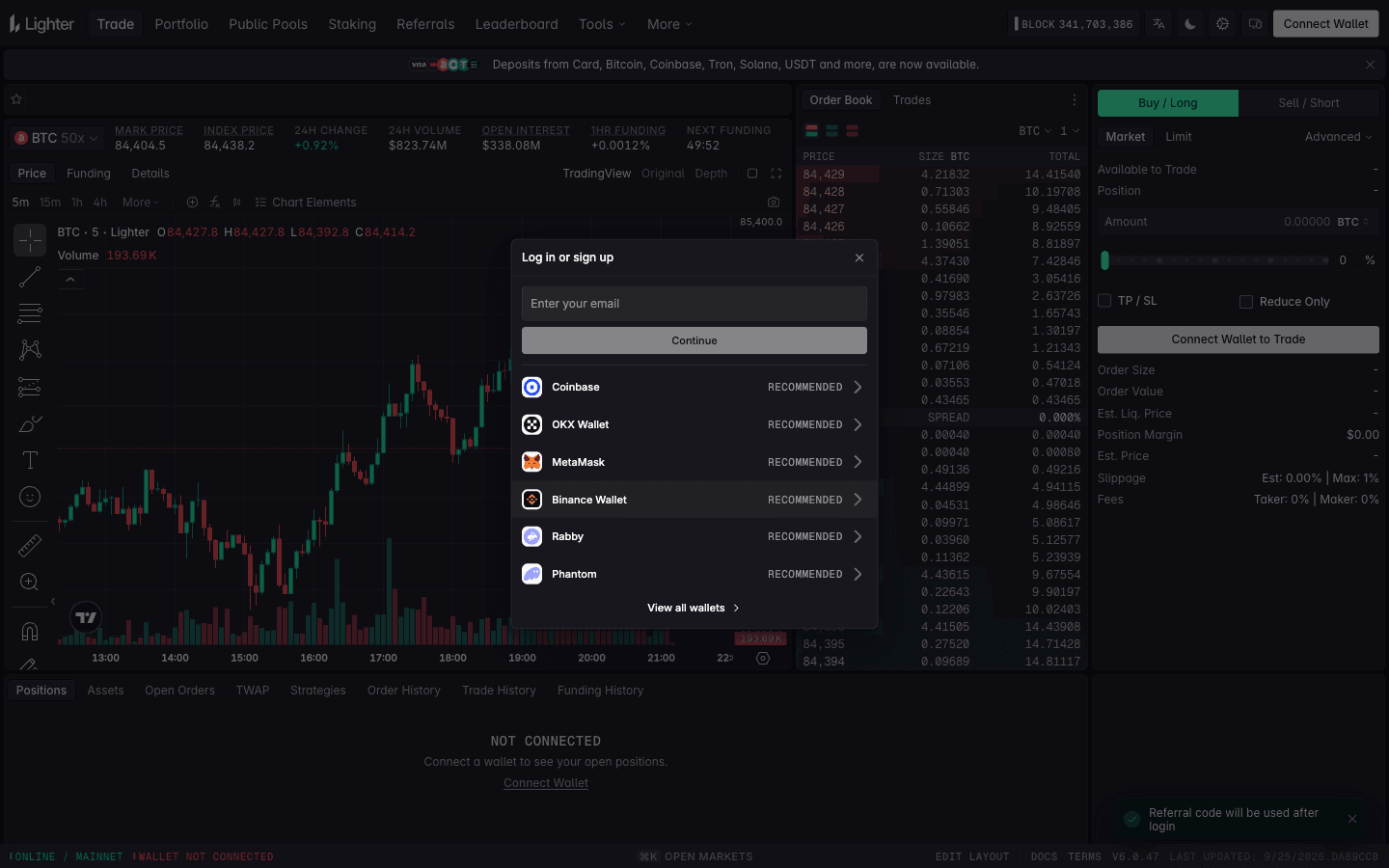 라이터 Log in or sign up 창: 이메일 입력란과 Coinbase, OKX Wallet, MetaMask, Binance Wallet, Rabby, Phantom 지갑 버튼